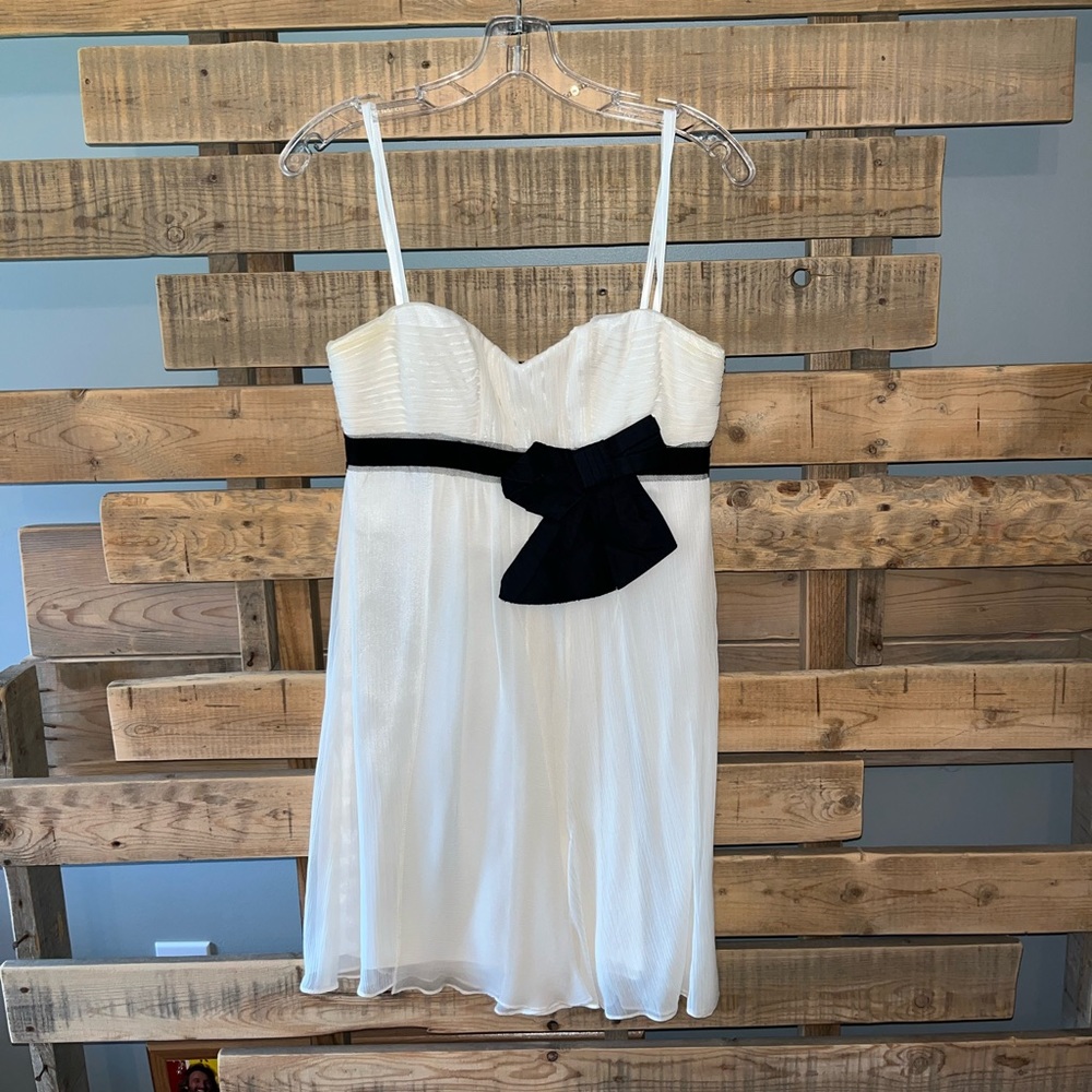 Bcbgmaxazria White Junior Dress with Black Bow